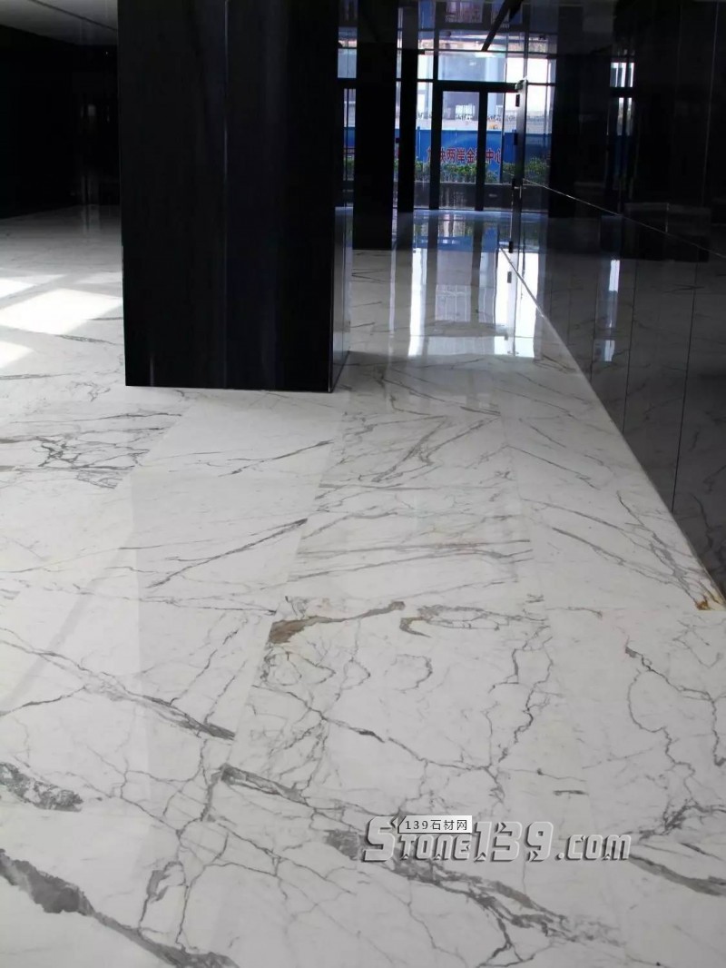 雪花白大理石經(jīng)典裝飾設(shè)計(jì)案例-感受奢華紋理之美