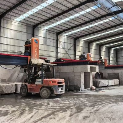 河南梨花白荒料大切車間內鄉工廠