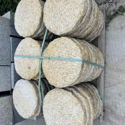 金黃色還有地鋪圓餅鋪地